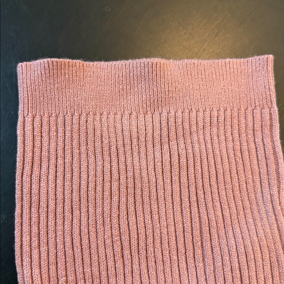 Pink Rose Ribbed Knit Wide Leg Set in Mauve Bloom. - Picture 6 of 7